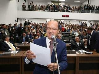 Deputado José Carlos Barbosa (DEM) durante solenidade de posse, na Assembleia (Foto: Assessoria/ALMS)