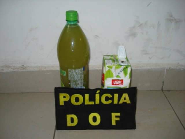  Passageiros de &ocirc;nibus s&atilde;o presos com coca&iacute;na l&iacute;quida na BR-262