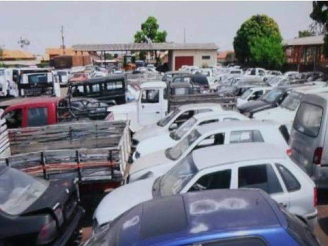 Com lances a partir de R$ 100, Tribunal de Justi&ccedil;a faz leil&atilde;o de carros e motos 