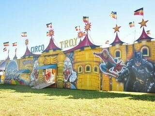 Circo continua dentro do parque (Foto: João Garrigó)