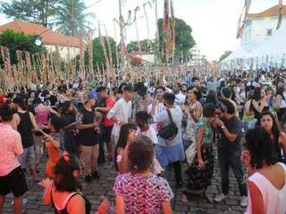 Ontem, no Tropicanapa, cerca de 15 mil pessoas estiveram presentes na Esplanada Ferroviária. (Foto: Thailla Torres)