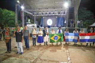 Cerimônia de abertura com as padroeiras do Brasil, Argentina e Paragui. (Foto: Pauo Francis)
