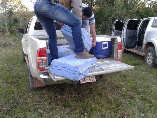 Paraguai procura dono de 417 quilos de coca&iacute;na encontrados enterrados