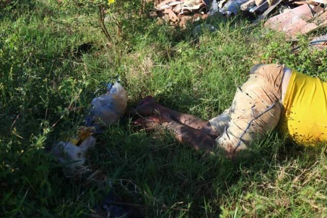 Irm&atilde;o faz reconhecimento e confirma identidade de homem morto em lix&atilde;o
