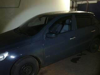 Carro foi roubado em Curitiba.  (Foto: Divulgação)