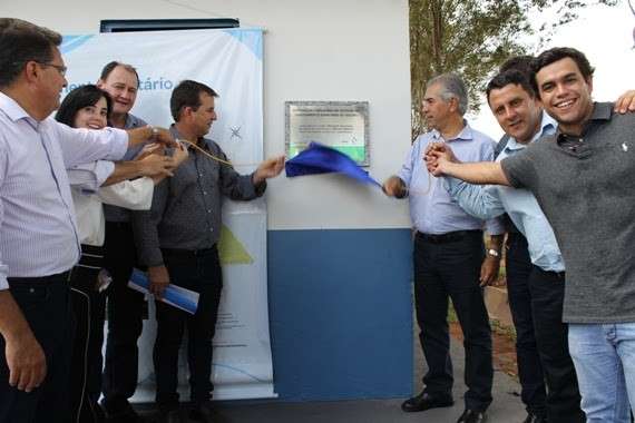 Governo entrega obras de &aacute;gua e esgoto que beneficiam 2 munic&iacute;pios de MS