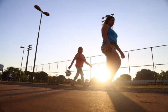 Calor pode chegar aos 37&deg;C e instituto alerta para baixa umidade do ar em MS 