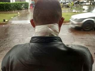O mototaxista foi ferido com cinco golpes de faca (Foto: Luana Rodrigues)