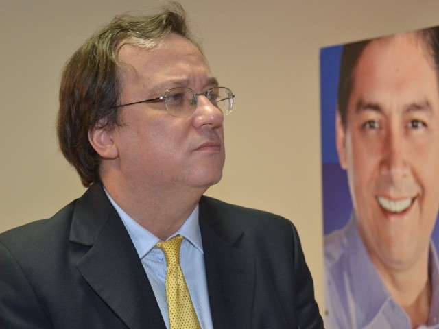 Bernal afirma que PMDB n&atilde;o ter&aacute; espa&ccedil;o no secretariado