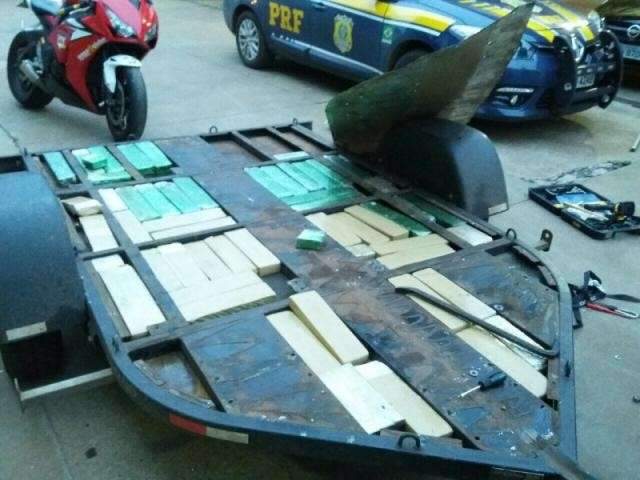 Onze meses ap&oacute;s apreens&atilde;o, PF acha maconha em carro de desembargadora