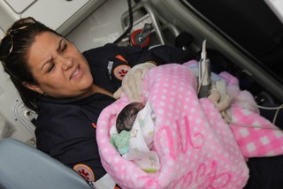 Mãe e filha foram encaminhadas ao Hospital Auxiliadora pelo Samu. (Foto: Guta Rufino/ Perfil News)