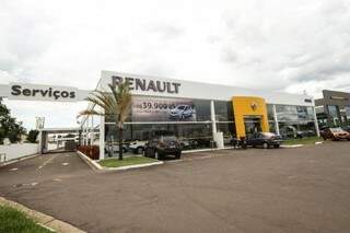 30 anos de tradição grupo assume Renault e reestrutura concessionária