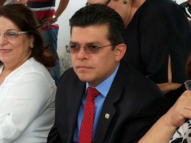 Olarte diz que Semy n&atilde;o tem a inten&ccedil;&atilde;o de voltar para prefeitura
