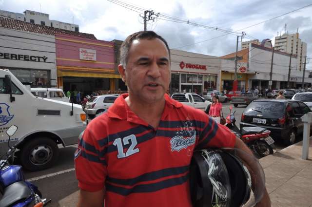 Motoristas apoiam blitz e cobram at&eacute; a&ccedil;&atilde;o contra aviso pelo whatsapp