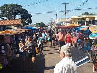 Longa e animada, Feira do Guanandi é tradição que ultrapassa limites do bairro