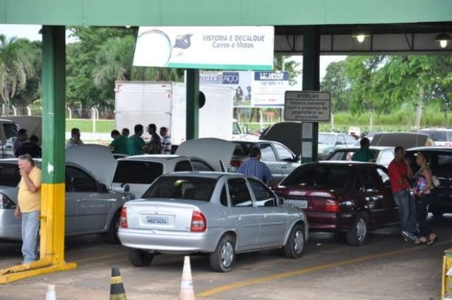 Juiz concede liminar e livra dono de carro do pagamento da taxa de vistoria
