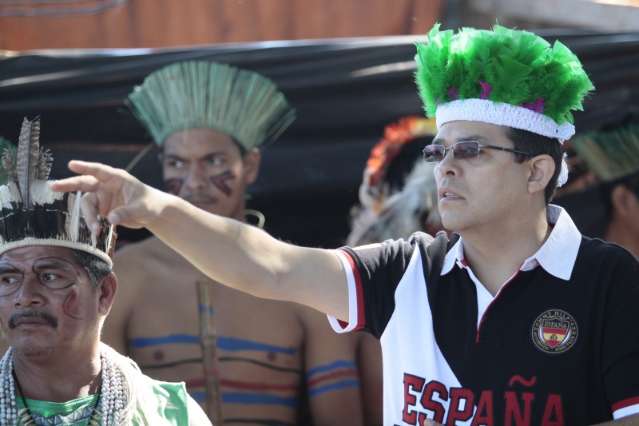 Em anivers&aacute;rio de aldeia, Olarte anuncia coordenadoria ind&iacute;gena