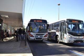 Consórcio responsável pelo serviço na Capital alega que contrato só prevê gratuidade nos ônibus convencionais (Foto: Marcos Ermínio)