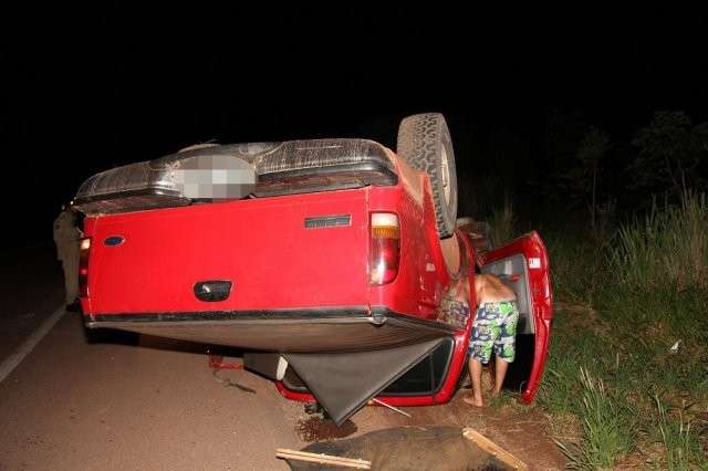 Depois de briga e acidente, jovem &eacute; abandonada seminua pelo marido