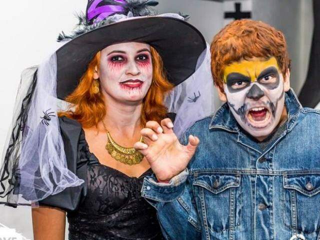 SEXTA-FEIRA TÊM MEGA FESTA DE HALLOWEEN