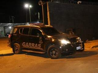 Todos os suspeitos foram levados para o Garras após a prisão (Foto: Kisie Ainoã)