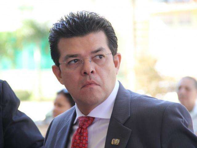 Investigado em duas opera&ccedil;&otilde;es, ex-prefeito Olarte decide trocar de advogado