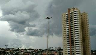 Na capital, a máxima não deve ultrapassar os 32ºC e a mínima será de 19ºC, vento fraco e moderado e algumas rajadas e possibilidade de pancadas de chuvas no período da tarde. (Foto: Divulgação)