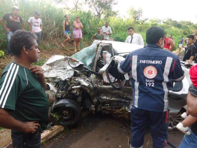 Menina de nove anos sobreviveu a colis&atilde;o em que tr&ecirc;s tios morreram