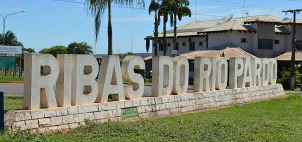 Guia Lopes da Laguna e Ribas do Rio Pardo comemoram anivers&aacute;rio hoje