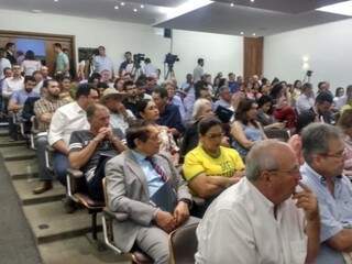 Produtores lotam auditório no Sindicato Rural para paletras sobre justiça e questão fundiária (Foto: Leonardo Rocha)