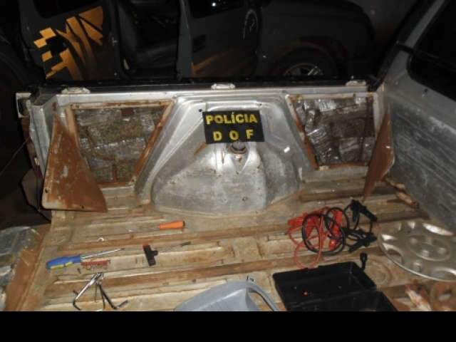  DOF apreende 51 quilos de maconha escondidos em carroceria de Fiorino na MS-295