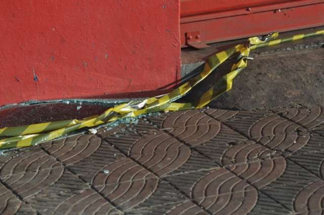 Homem de 24 anos &eacute; morto com seis tiros na Avenida das Bandeiras 