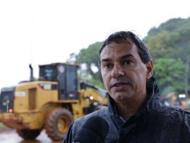Prefeito espera chamado de ministro para pedir verba para obras de drenagem