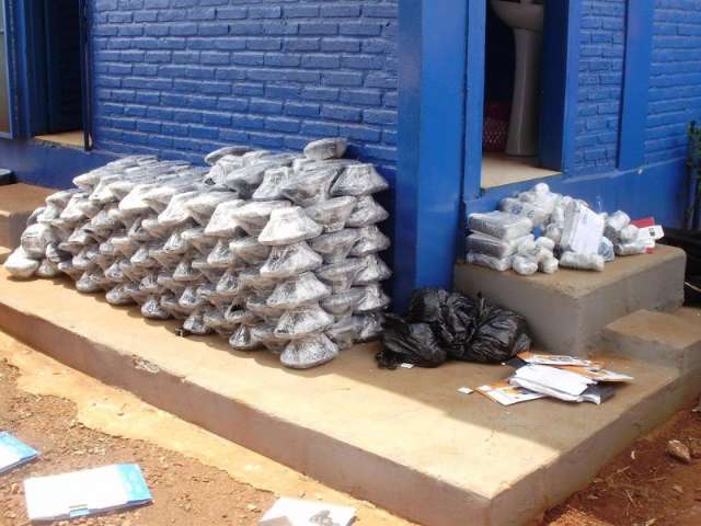 Contrabando &eacute; apreendido em ve&iacute;culos com placas de SP