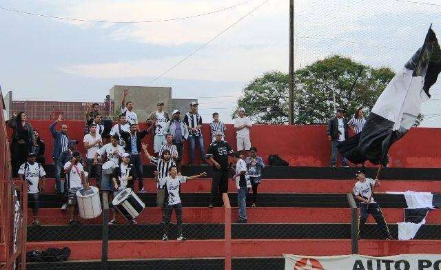 Decadente, futebol estadual tem jogo com apenas 50 torcedores no est&aacute;dio