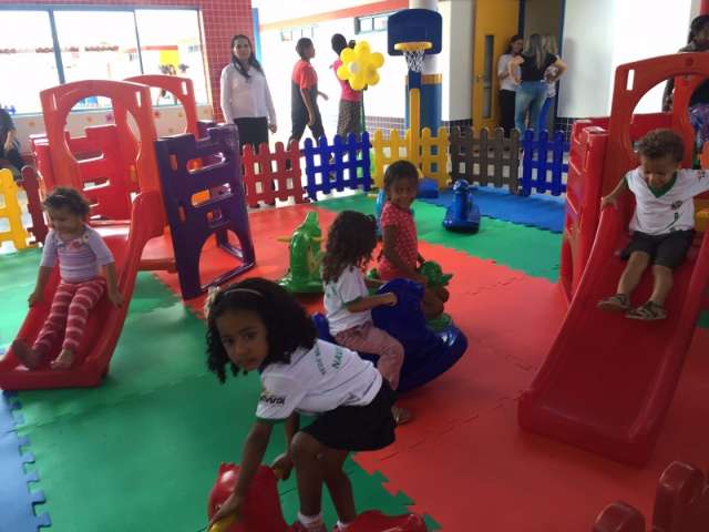 Centro de educa&ccedil;&atilde;o integral &eacute; inaugurado para atender 230 crian&ccedil;as