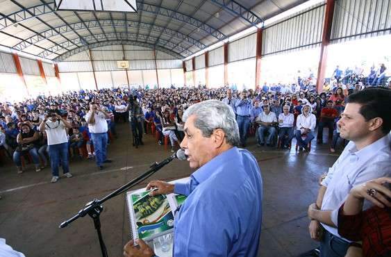 Andr&eacute; destaca sal&aacute;rio do magist&eacute;rio e pr&ecirc;mios para melhorar a educa&ccedil;&atilde;o