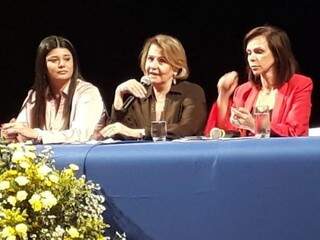 Maria Cecília (ao centro) reforçou importância do Fundeb para a Educação. (Foto: Fernanda Palheta/Arquivo)