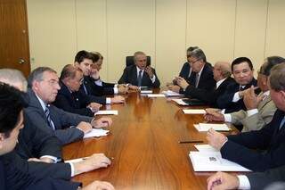 Temer se reúne com deputados federais para discutir demarcações de terras (Foto:  Romério cunha/VPR)