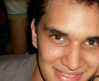 Felipe Aguiar Ferreira, morto aos 18 anos, nesta madrugada, em um acidente de moto. (Foto: reprodução)