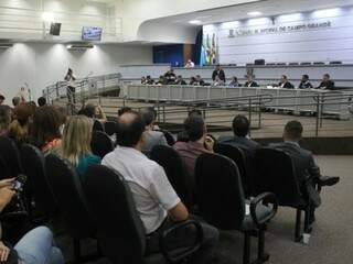 População assiste à sessão na Câmara Municipal de Campo Grande. (Foto: Marina Pacheco/Arquivo).
