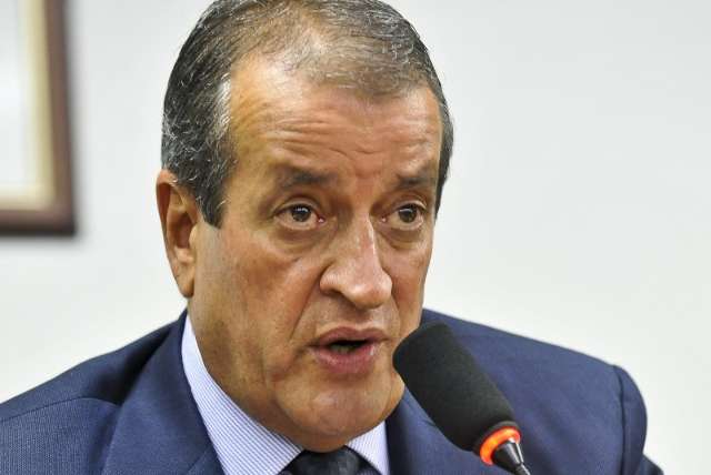 Fugindo da cassa&ccedil;&atilde;o, segundo deputado do &ldquo;mensal&atilde;o&rdquo; renuncia 