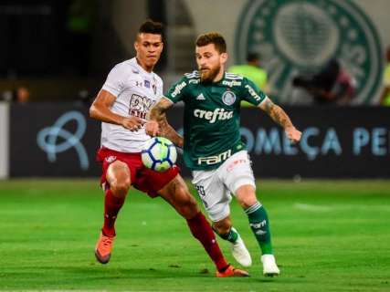 Palmeiras goleia o Fluminense com 3 a 0 e atinge 70 pontos no Brasileirão 