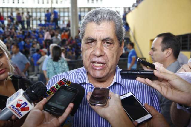 Apesar de an&uacute;ncio, Andr&eacute; diz que PDT tem 90% de chances de seguir o PMDB