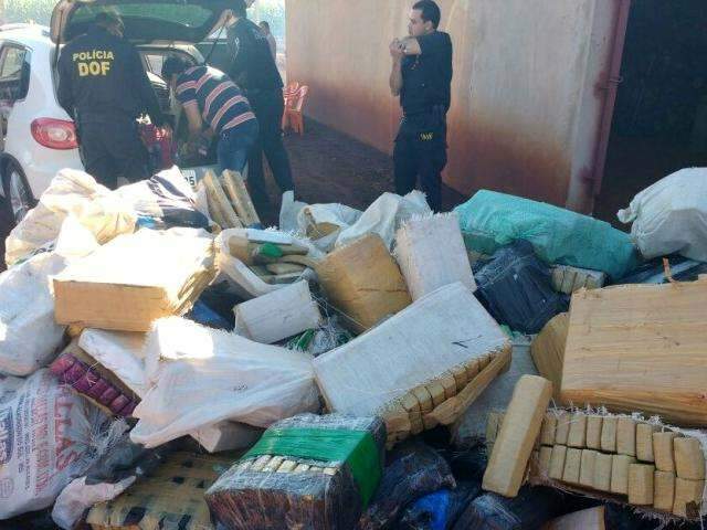 Pol&iacute;cia incinera mais de 9 toneladas de droga apreendidas em dois meses