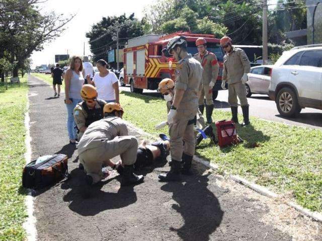 Pedestre se distrai e &eacute; atropelado nos Altos da Afonso Pena por deputado 