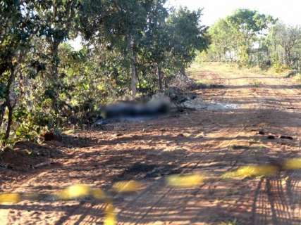 Corpo carbonizado é encontrado em estrada vicinal perto da Gameleira