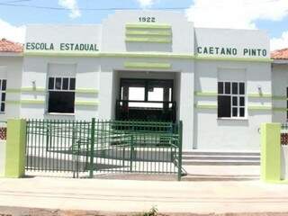 Escola Estadual Caetano Pinto estava sem reforma há 24 anos (Foto: Silvio Andrade/Subcom)