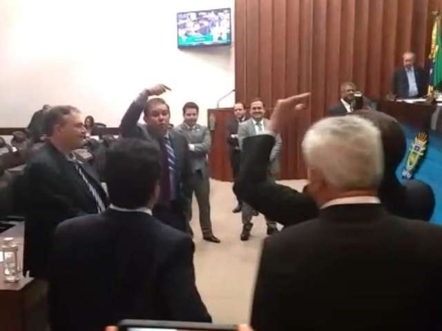 Marun, ministro de Temer, &eacute; tema de bate boca entre deputados