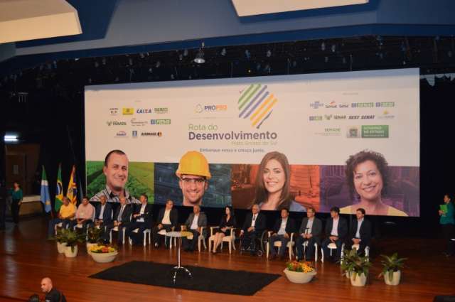 Munic&iacute;pios da fronteira ter&atilde;o programa de desenvolvimento do governo de MS